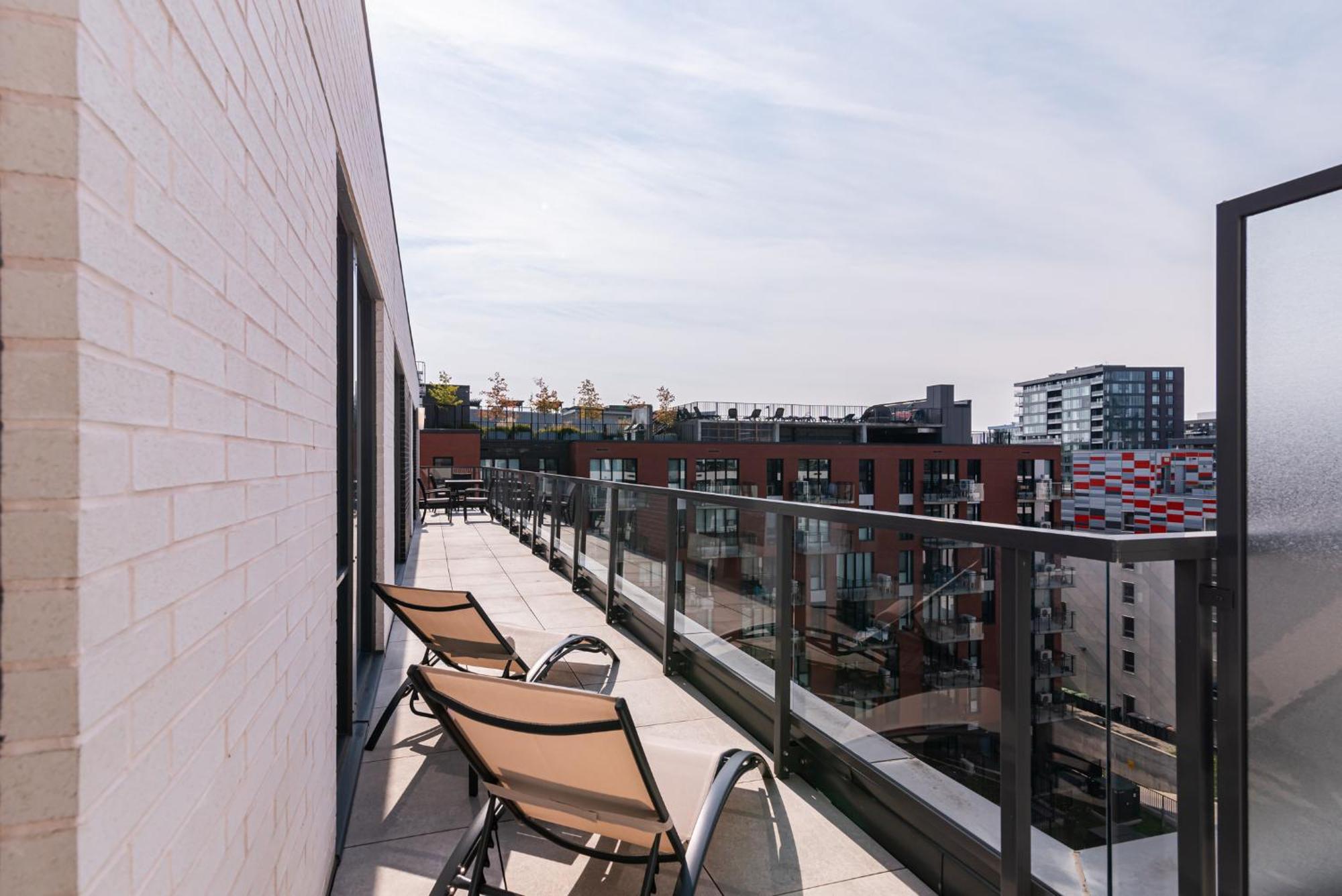 Le Se7T Penthouses Монреаль Экстерьер фото
