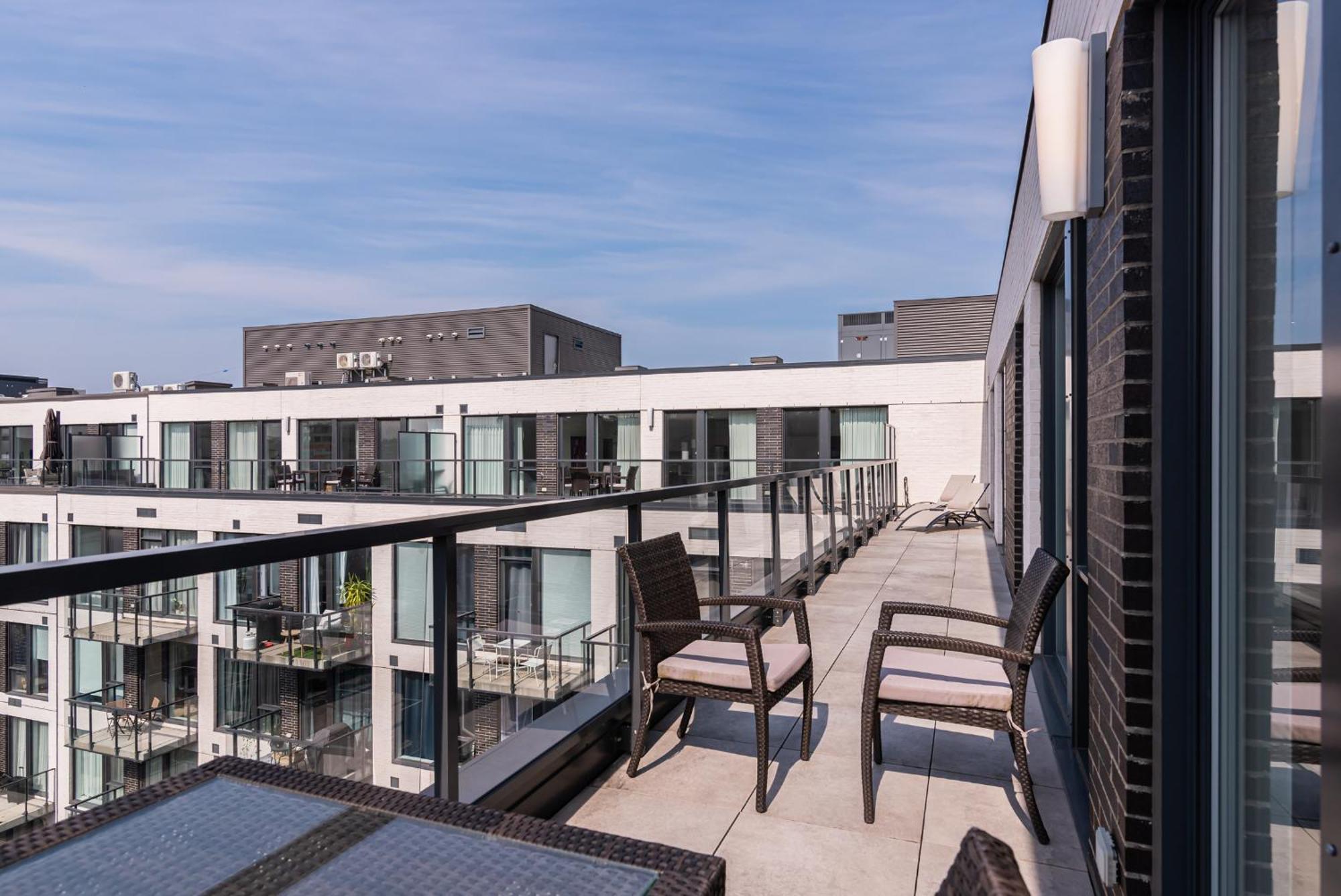 Le Se7T Penthouses Монреаль Экстерьер фото